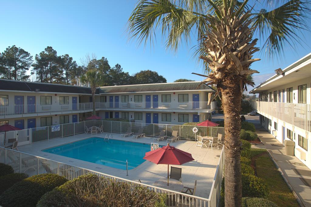 North Charleston Lodge Hotel 2*